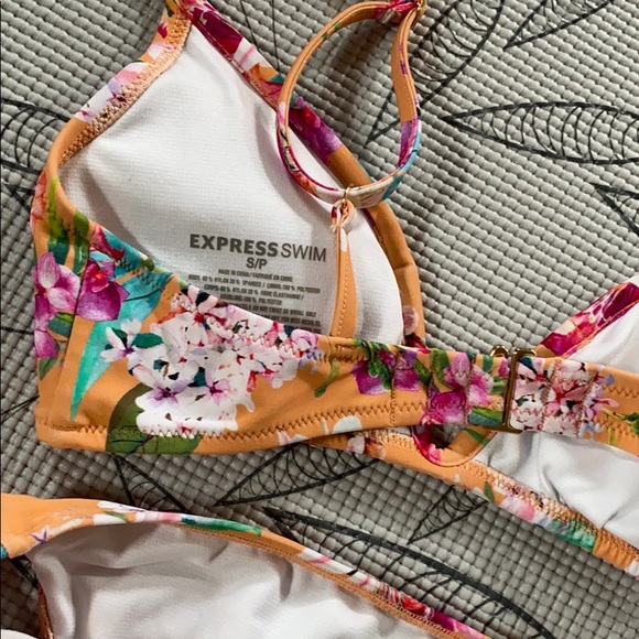 Express bikini set. - Picture 3 of 3